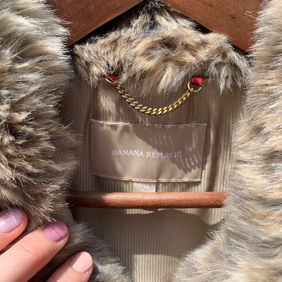 Faux fur vest - small - Picture 3 of 7